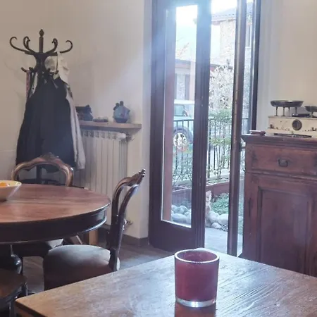 Meina, 2 Camere, 2 Bagni, Giardinetto Meina