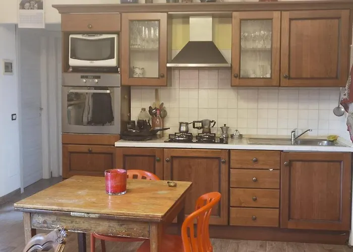 Meina, 2 Camere, 2 Bagni, Giardinetto *